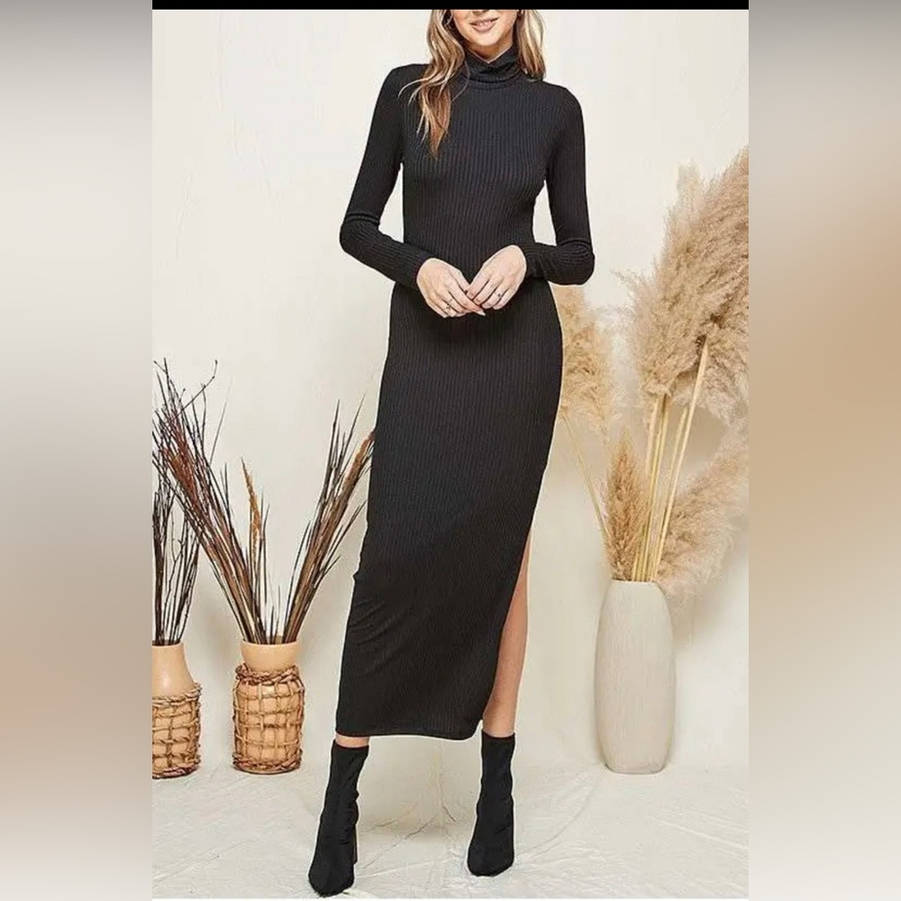 Long Sleeve Ribbed Midi Dress